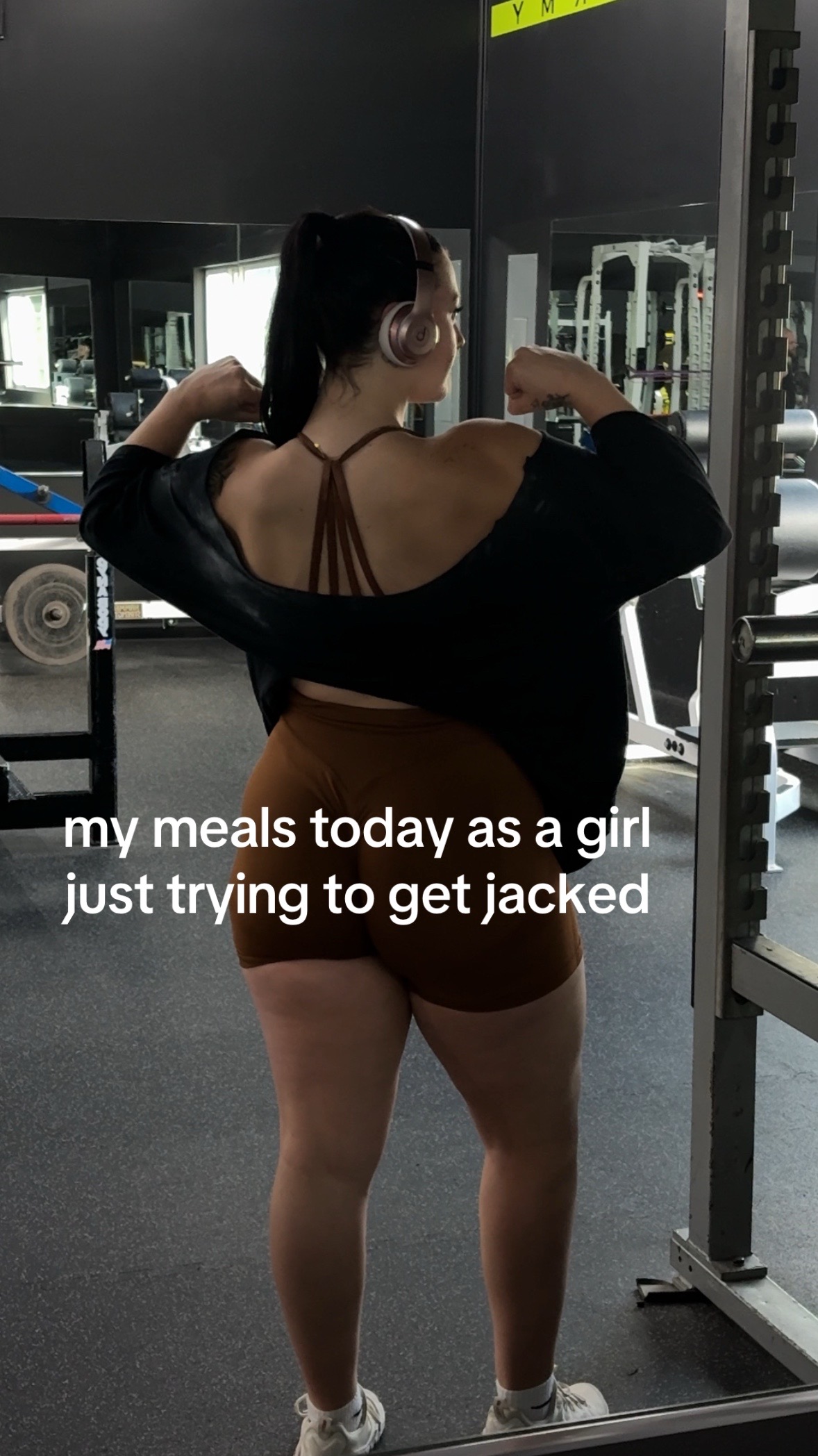 @KAIT | your fav gym girl 🖤