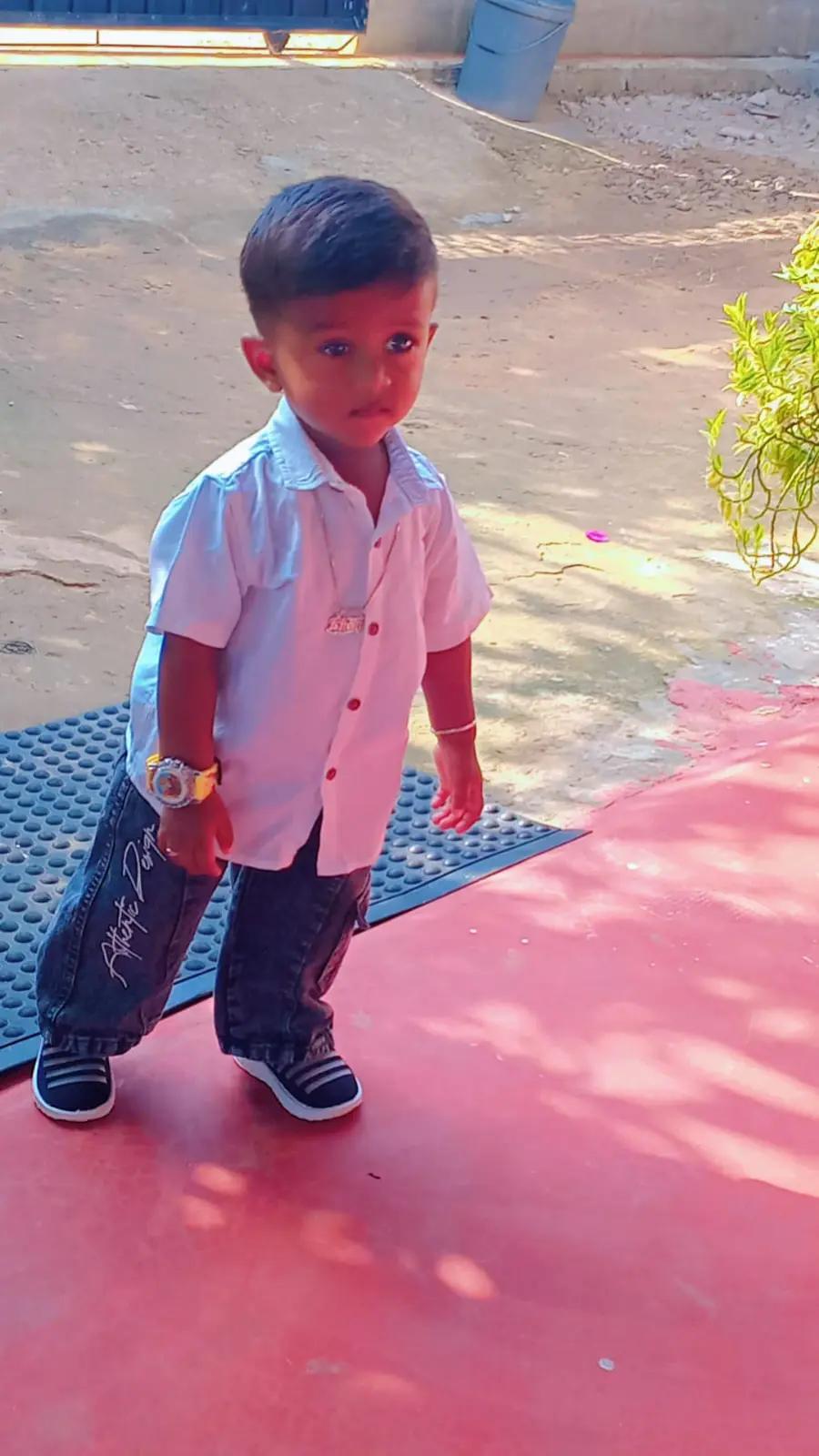 @Niyas Niyas