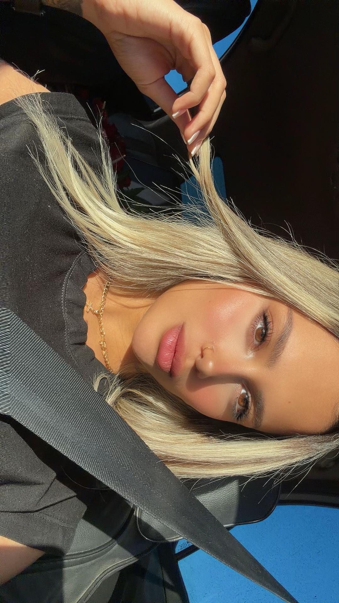 @Tina