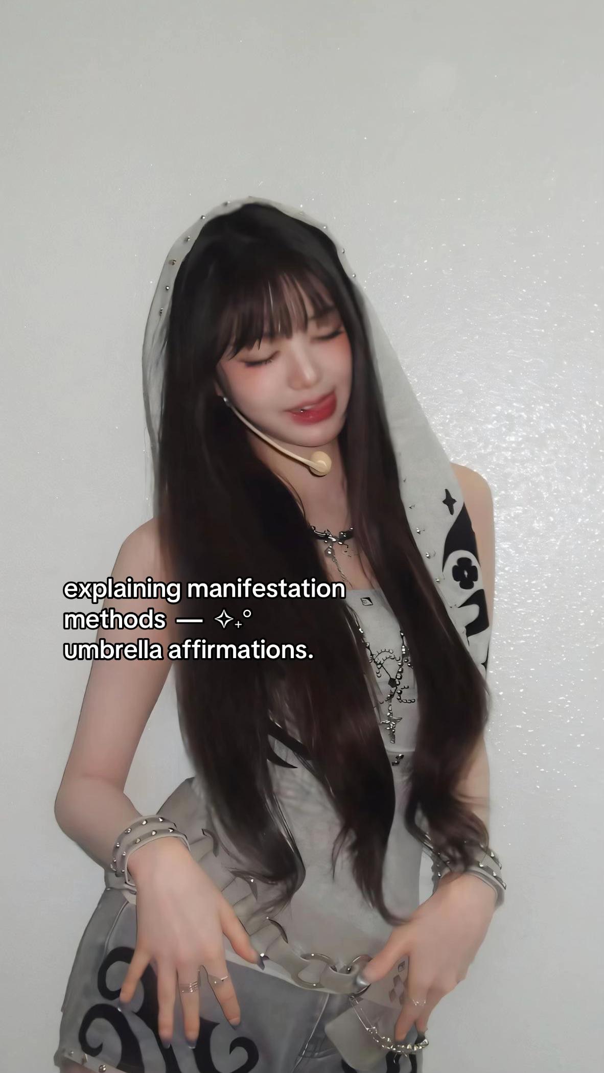 @𝓡 ˖ ॐ