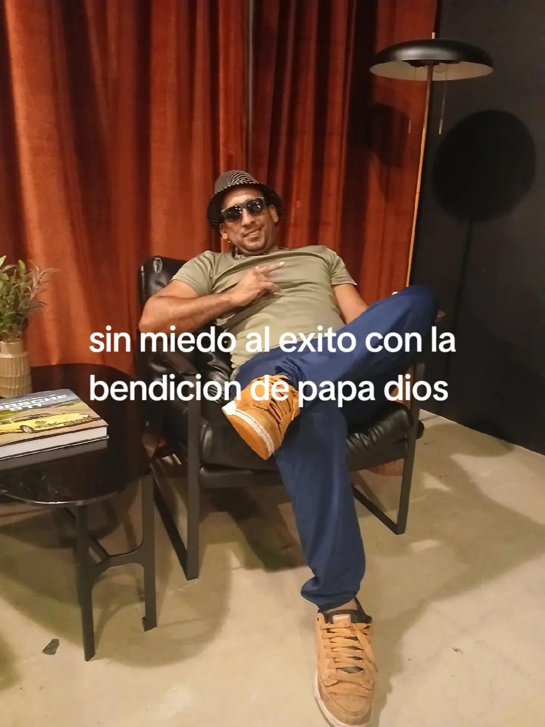 @Jonathan Pinto