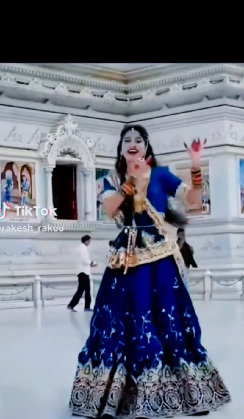 @Tumahra tera raja kiss