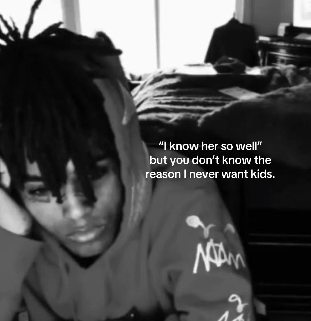@𝔞𝔧🎶