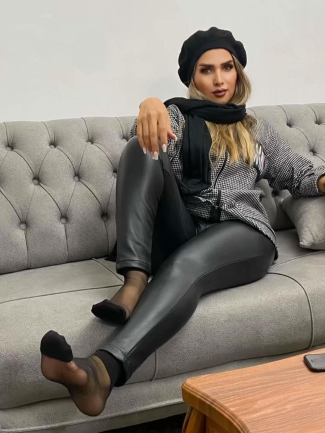 @Pics12