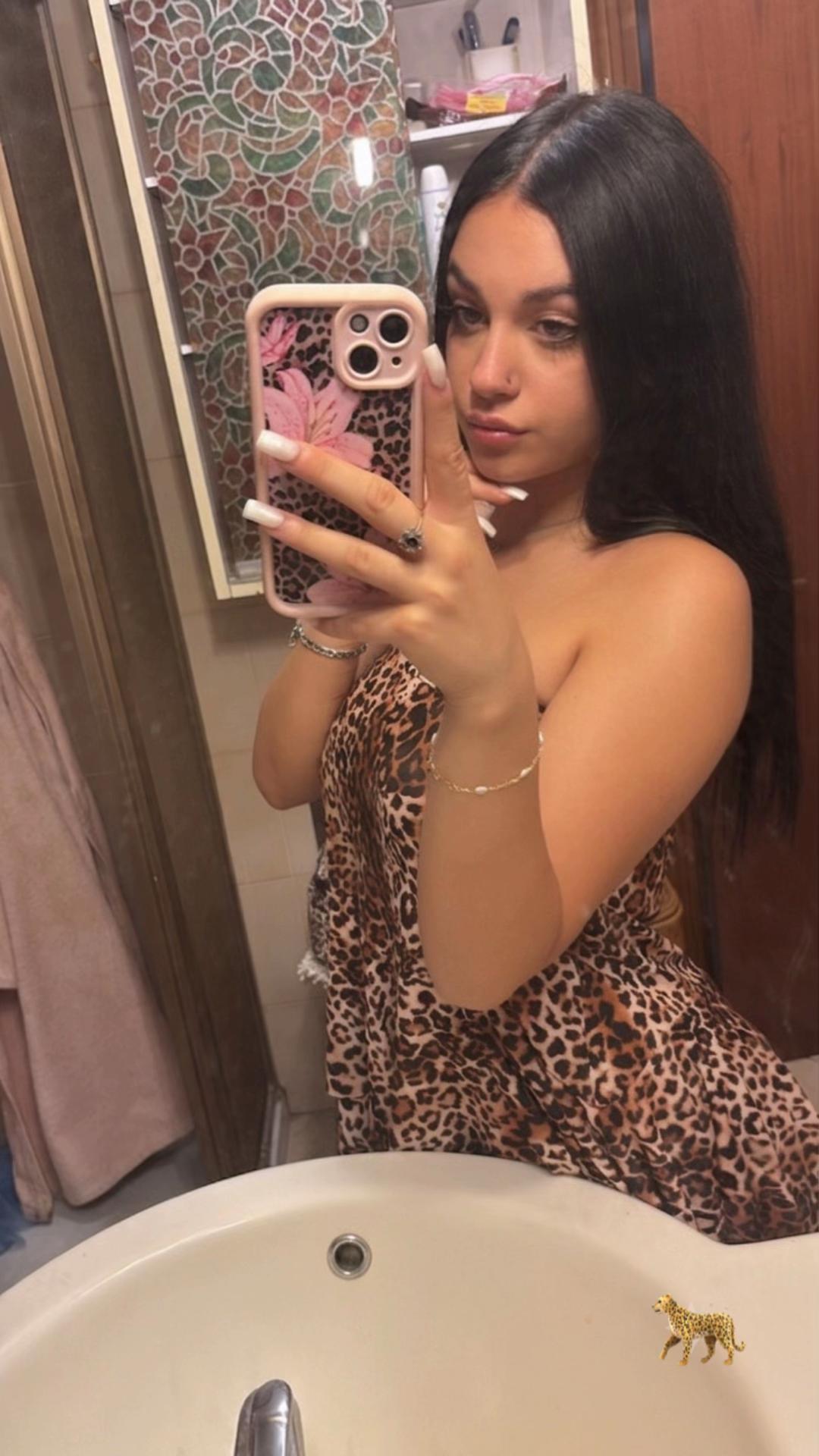 @𝒪𝓉𝓉𝒶𝓋𝒾𝒶🍒