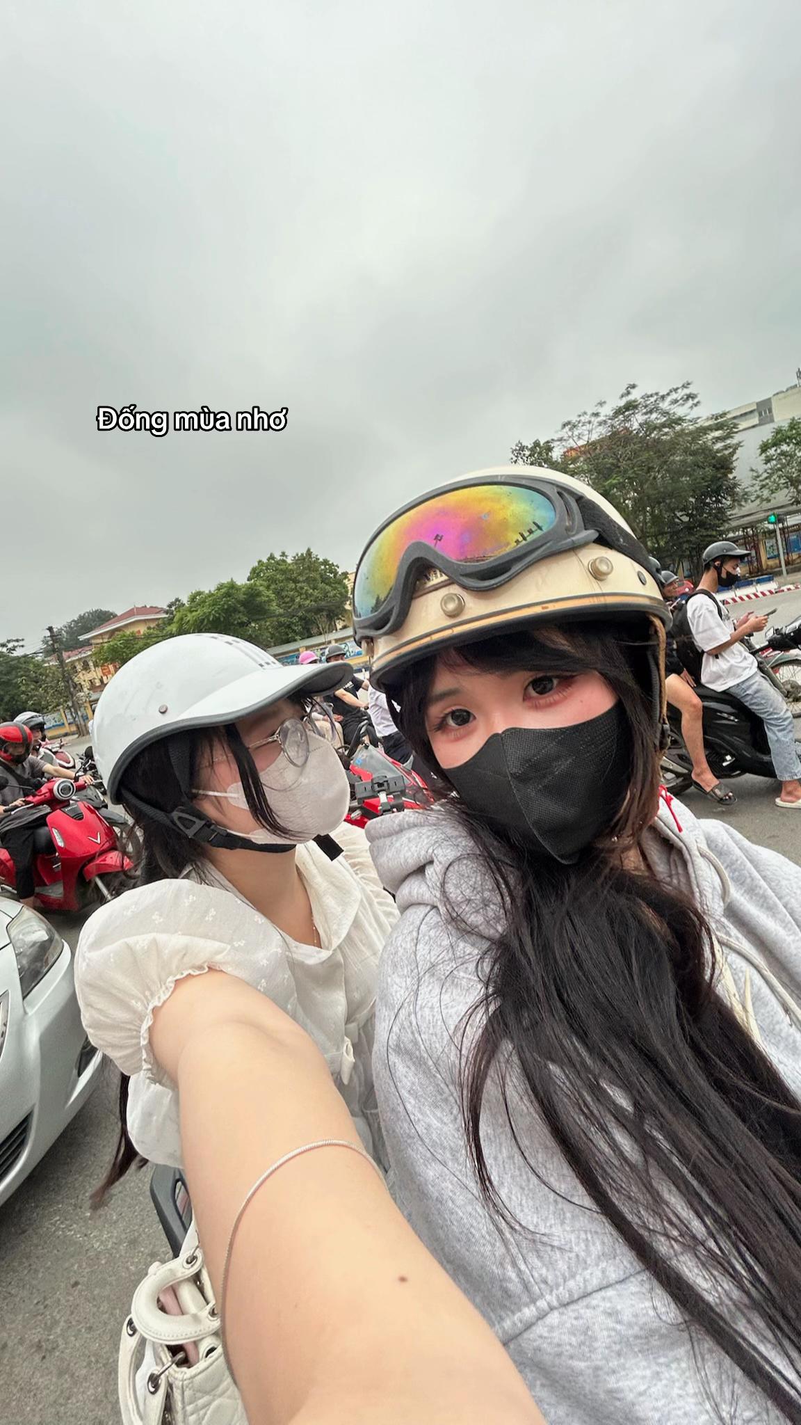 @Thảo vân lên xe anh!