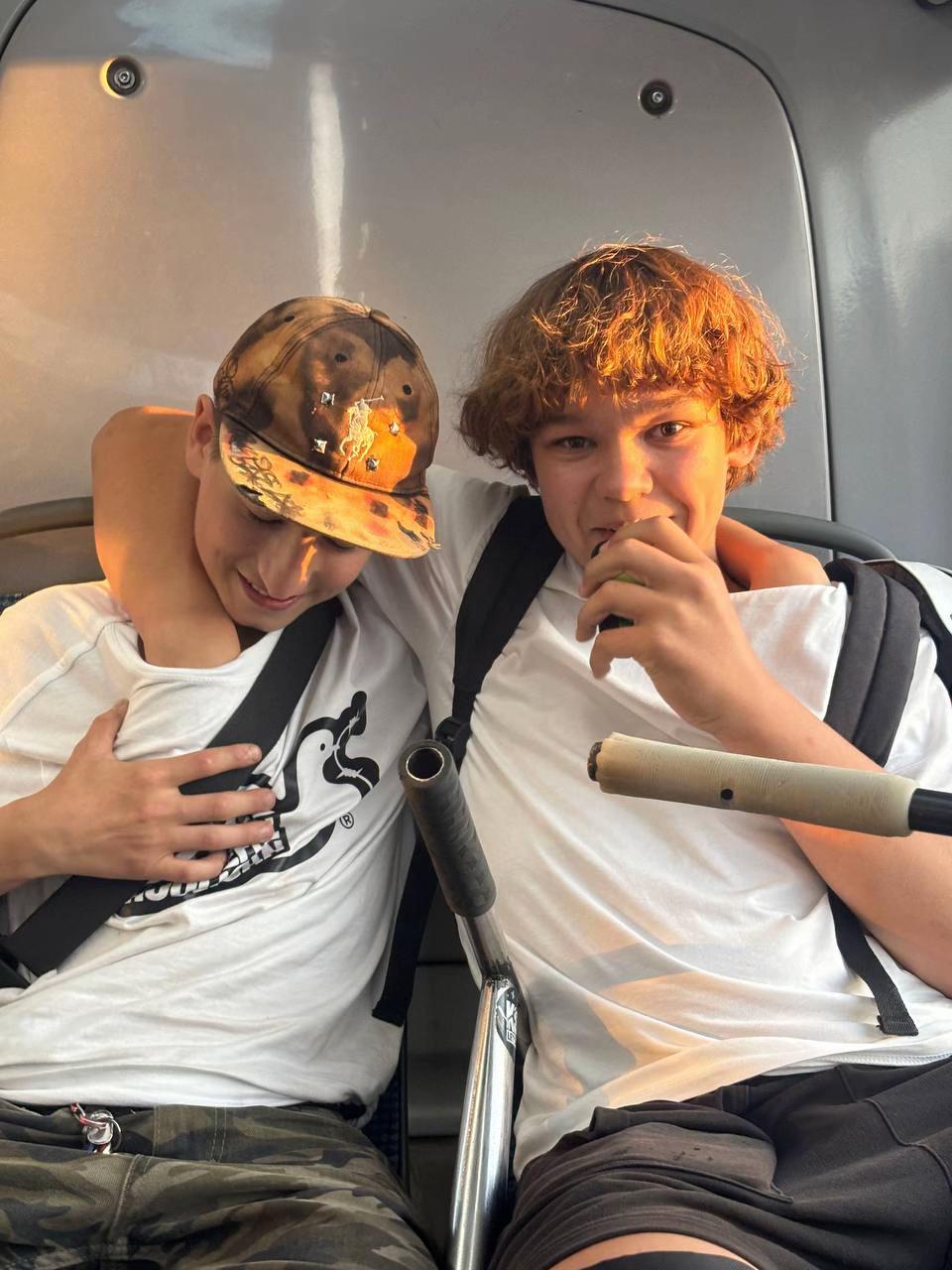 @максон🏴&zwj;☠️☝️