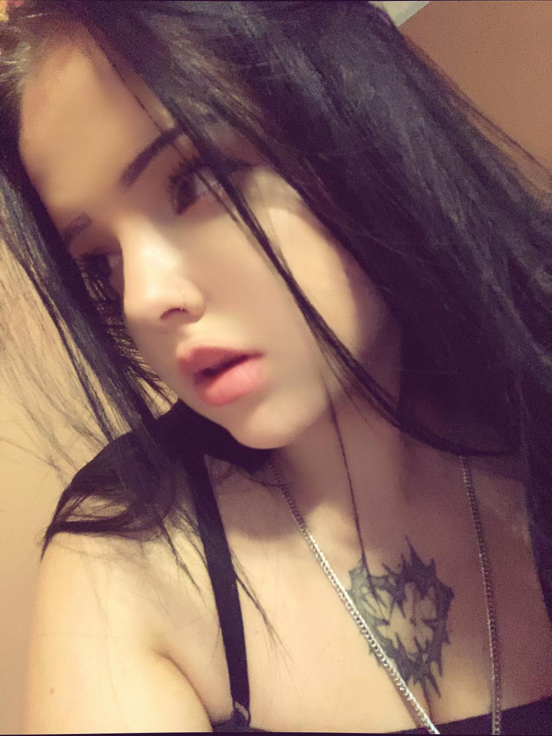 @Маленька
