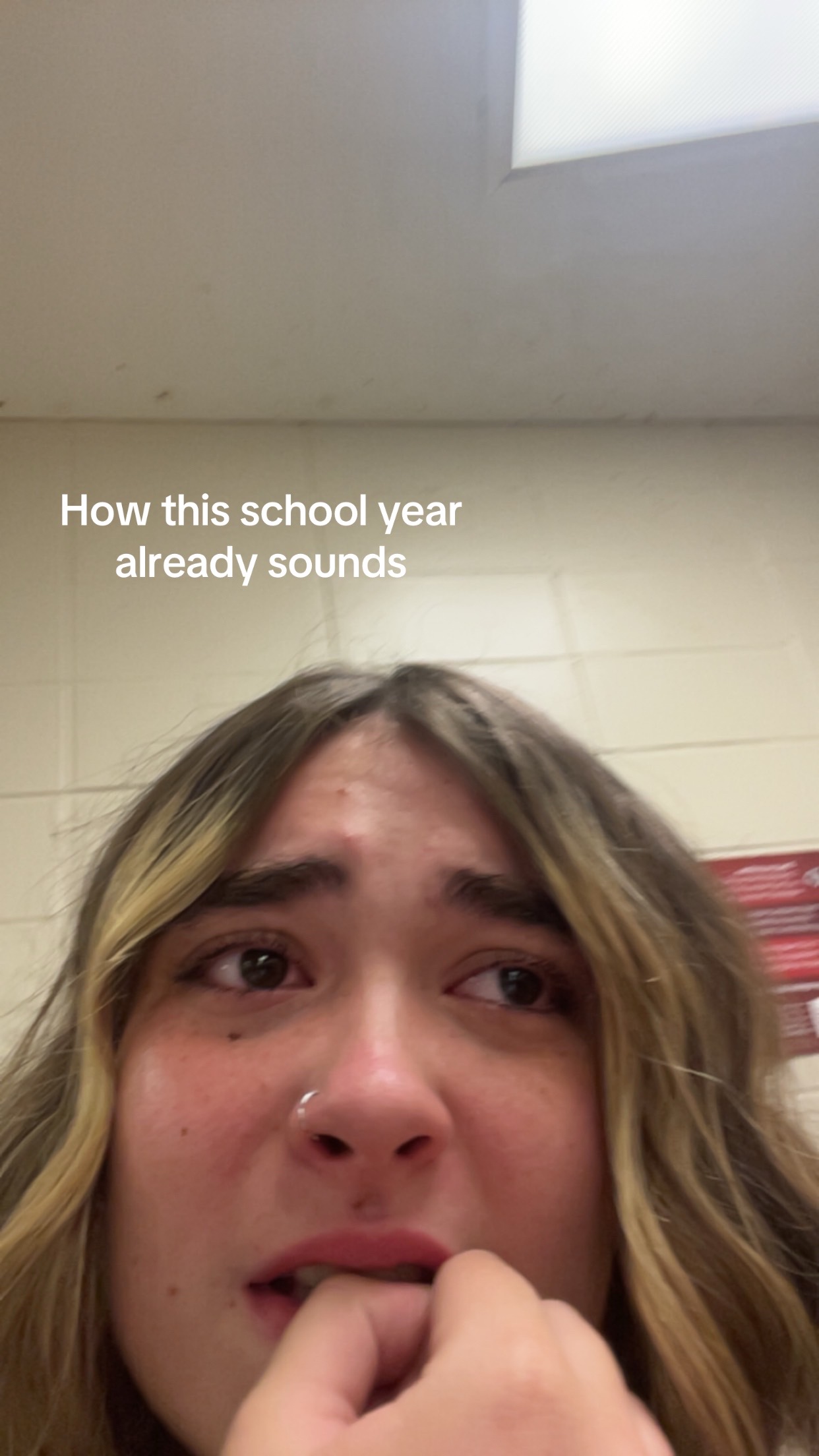 @👻