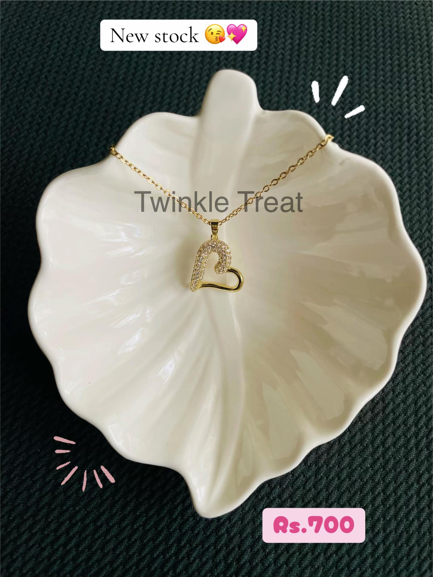 @Twinkle Treat 💗