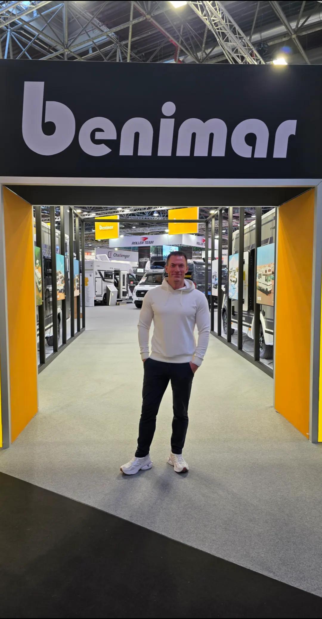 @Caravan Dealer