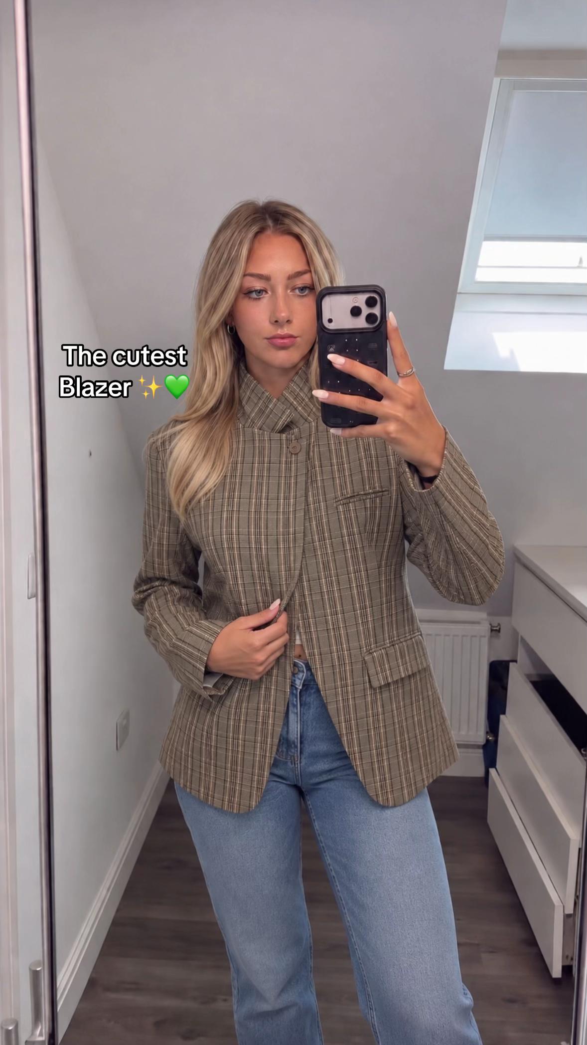 @ella.rosexoxo