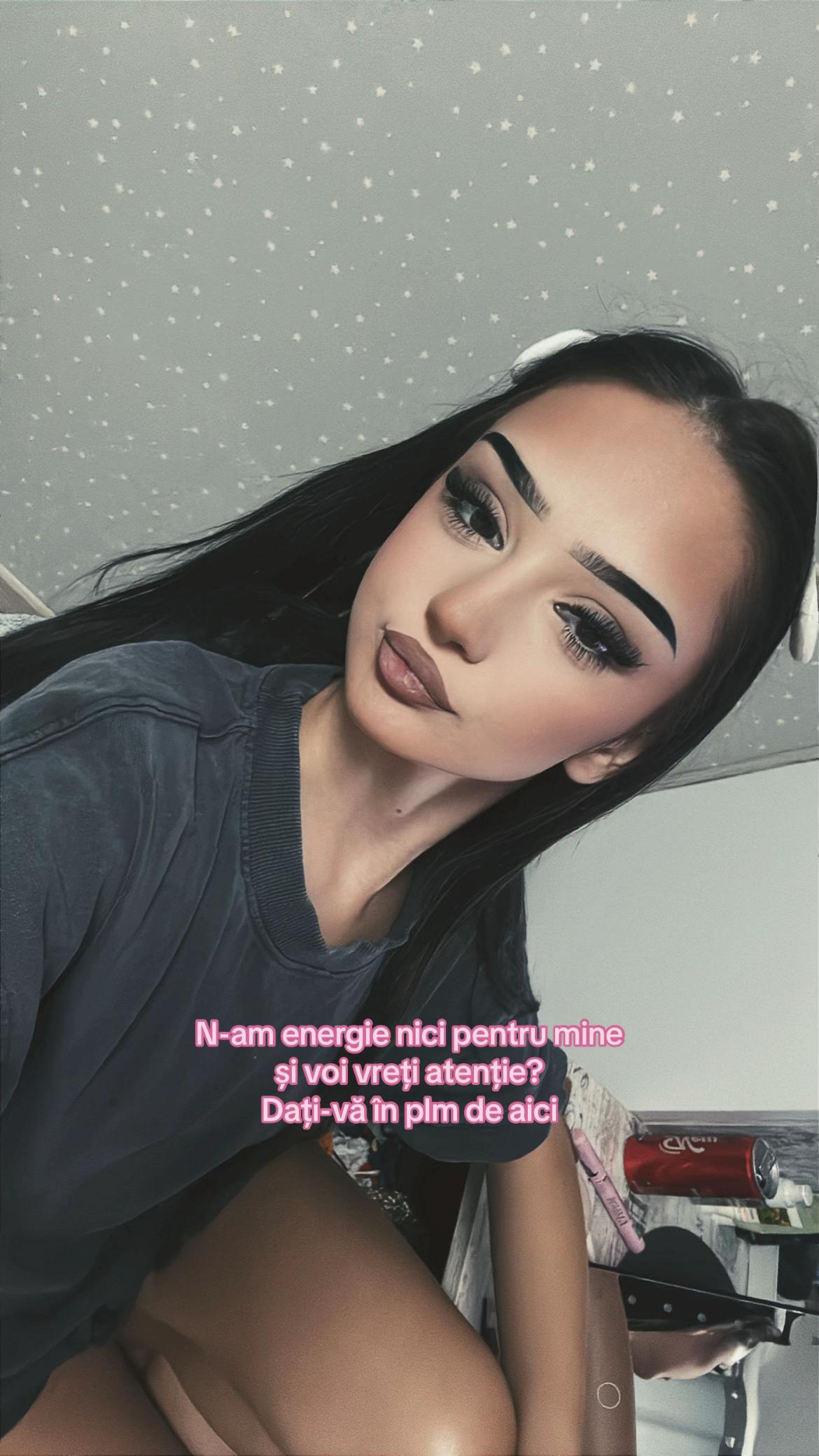 @𝙋𝙄𝙉𝙕𝘼𝙍𝙄 𝙑𝘼𝙉𝙀𝙎𝘼 🪽