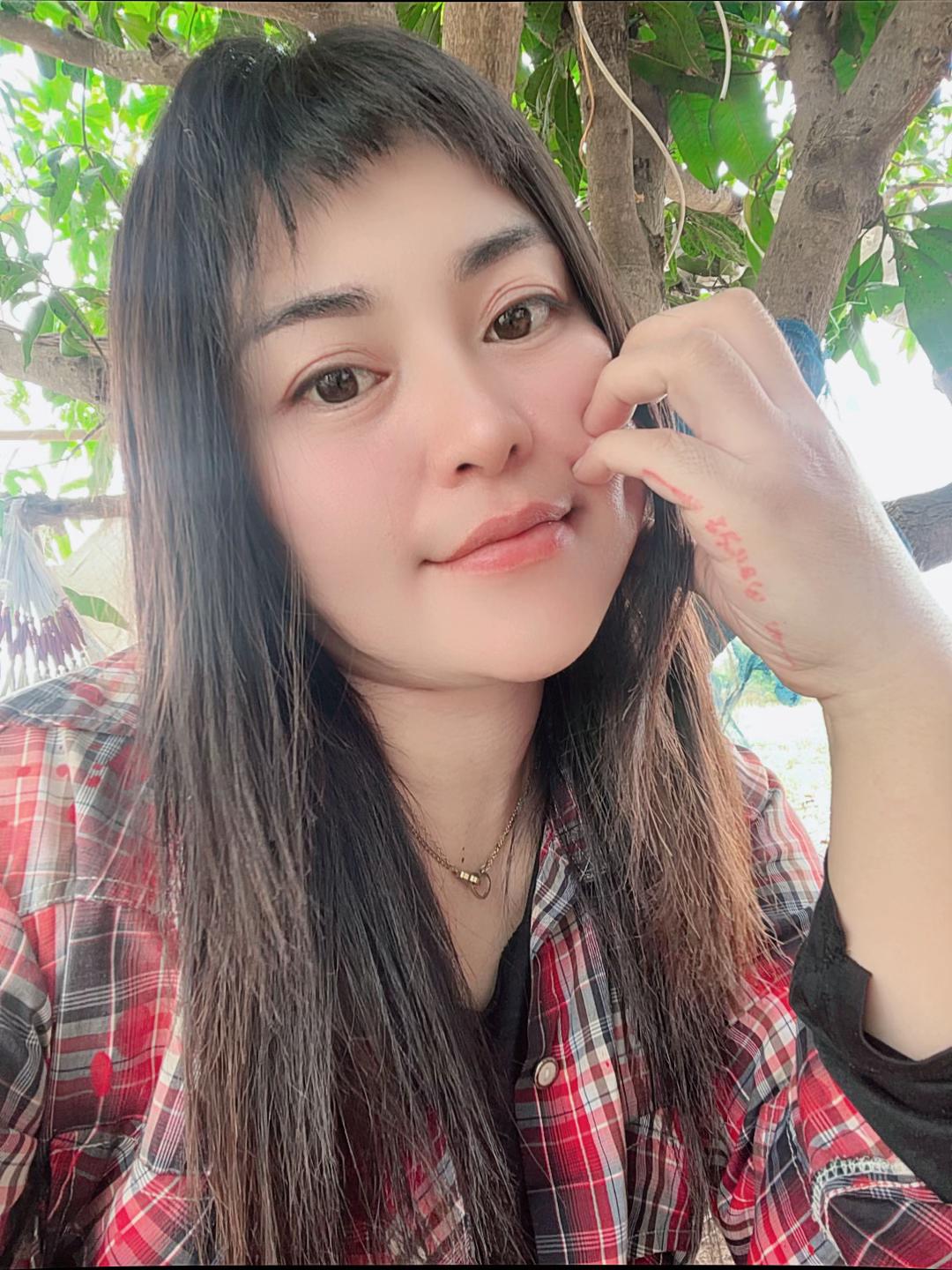 @chompoo