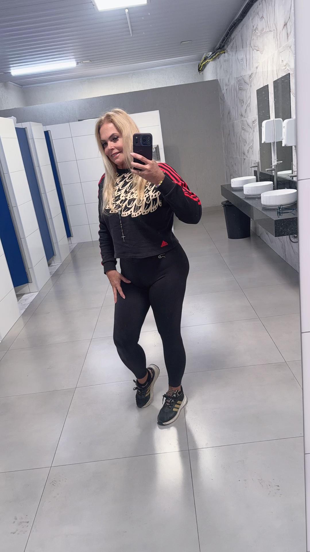 @user45621390408