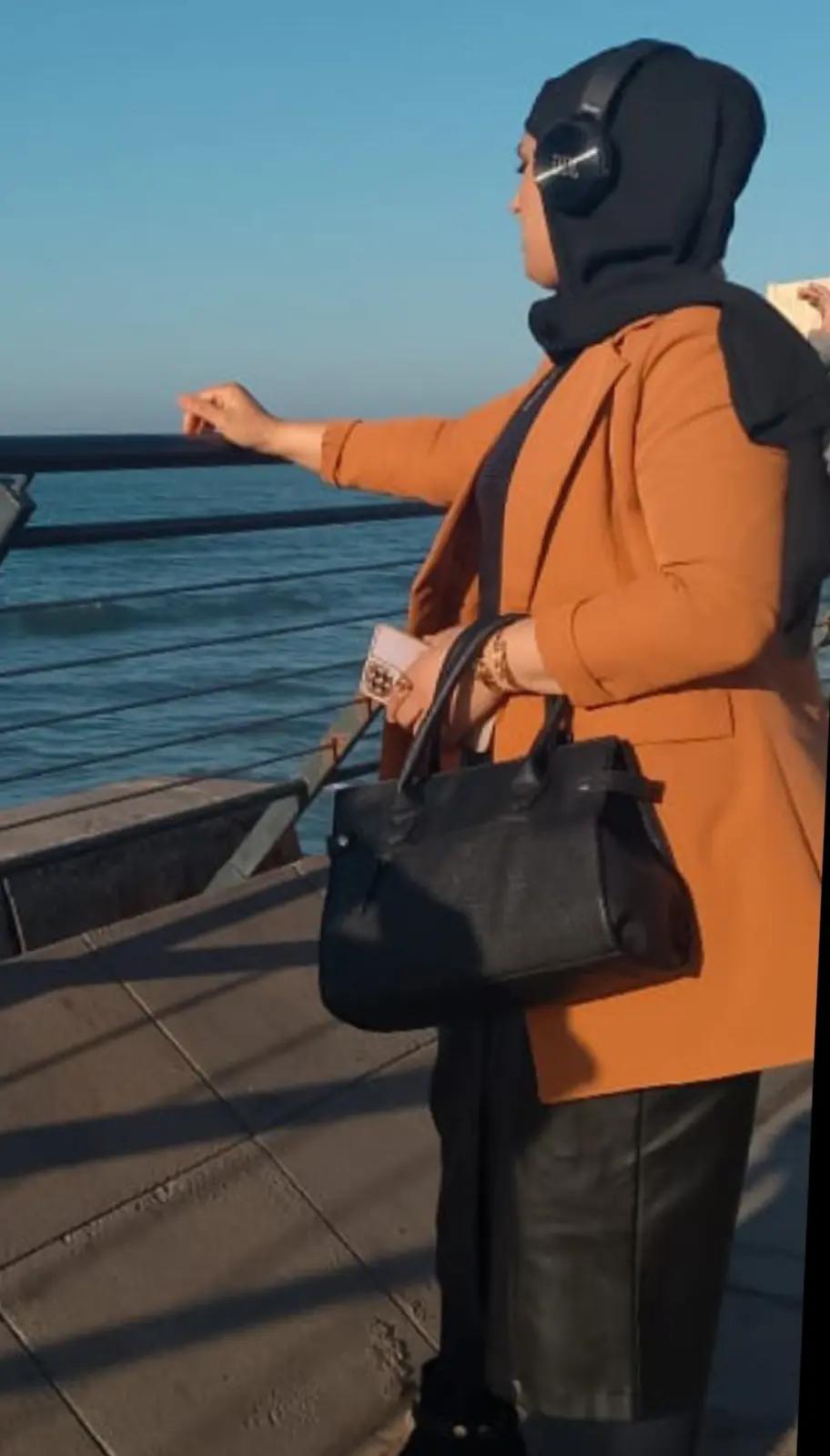 @زيزي عزيزة .