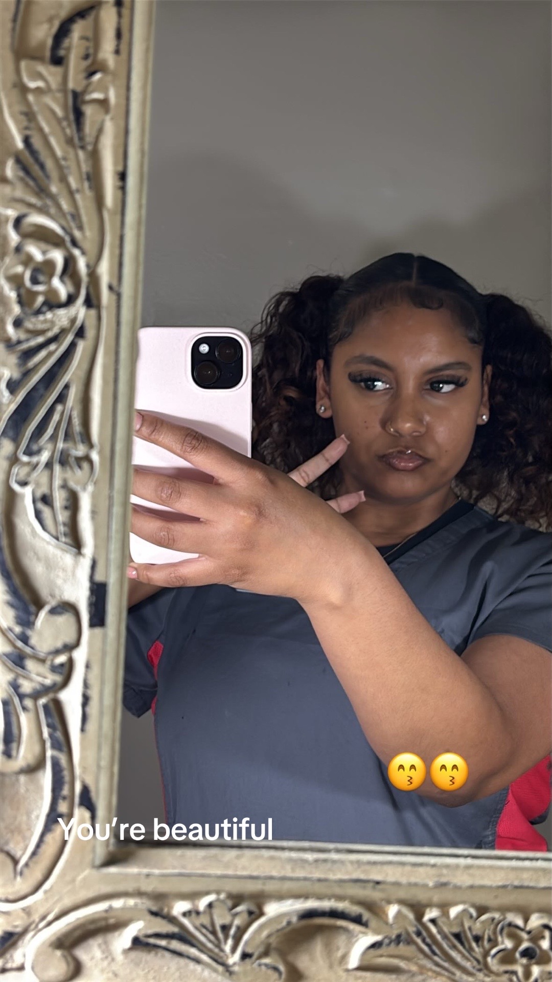 @Elliona🩷