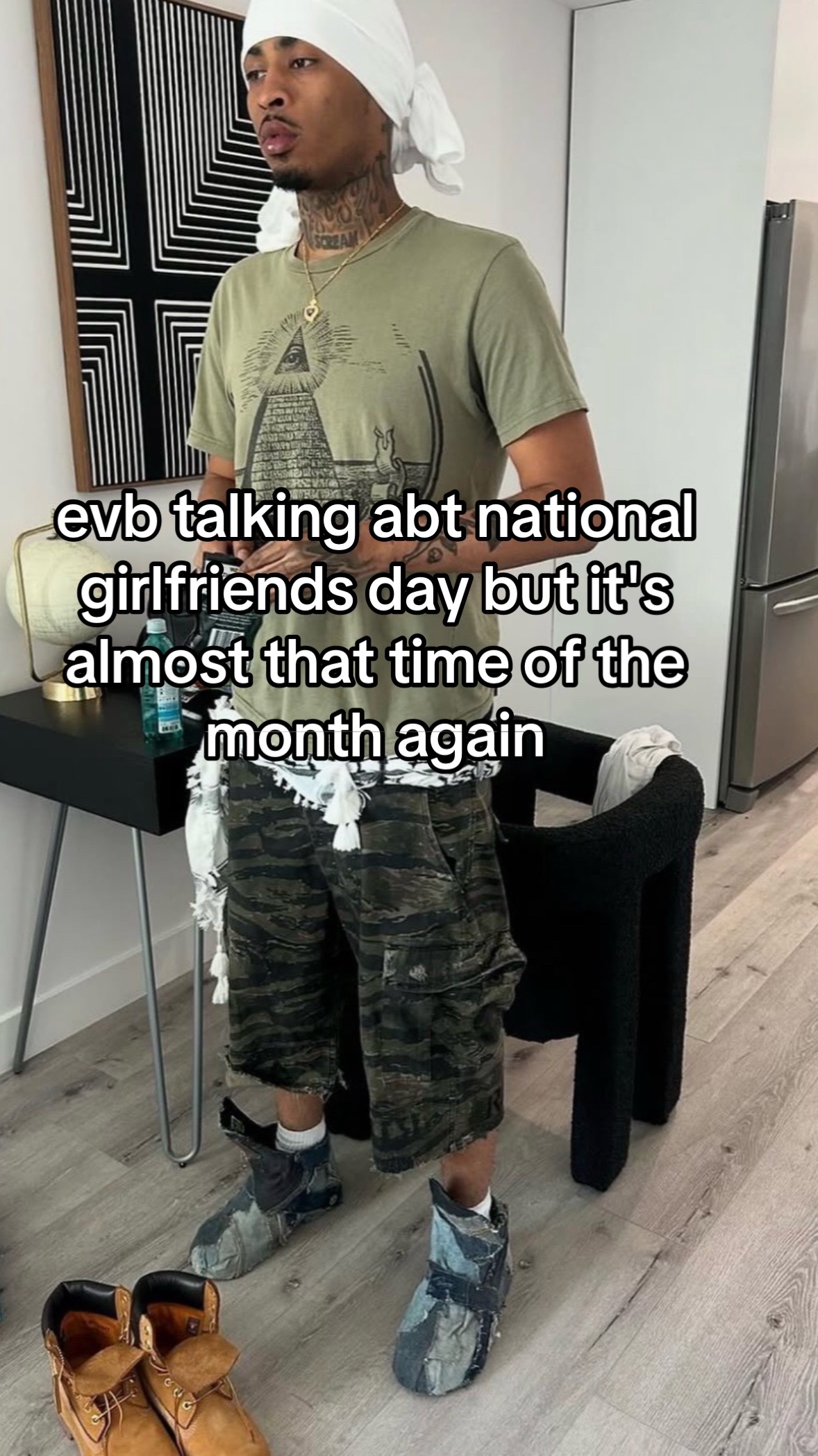 @☿