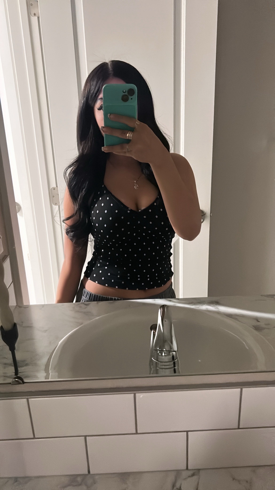 @⃟
