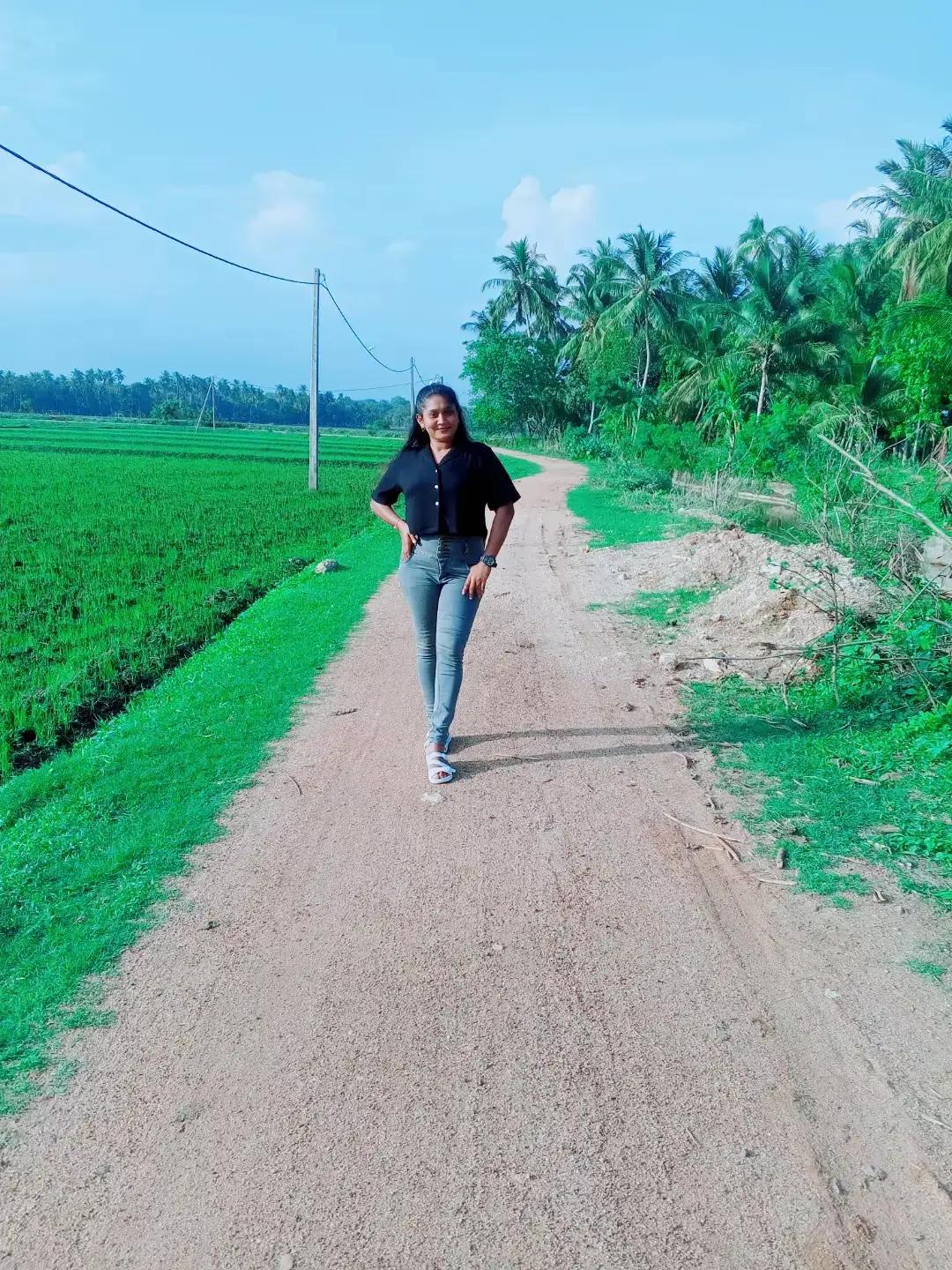 @😘😘sewwandi 😘😘😘
