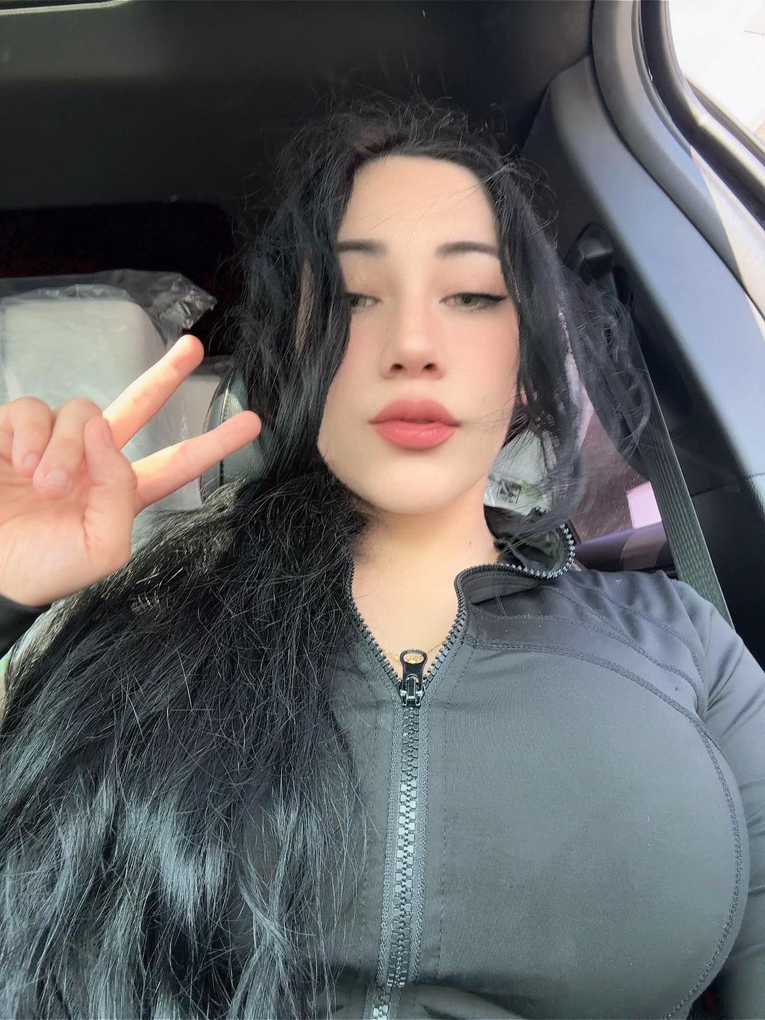 @Zurda