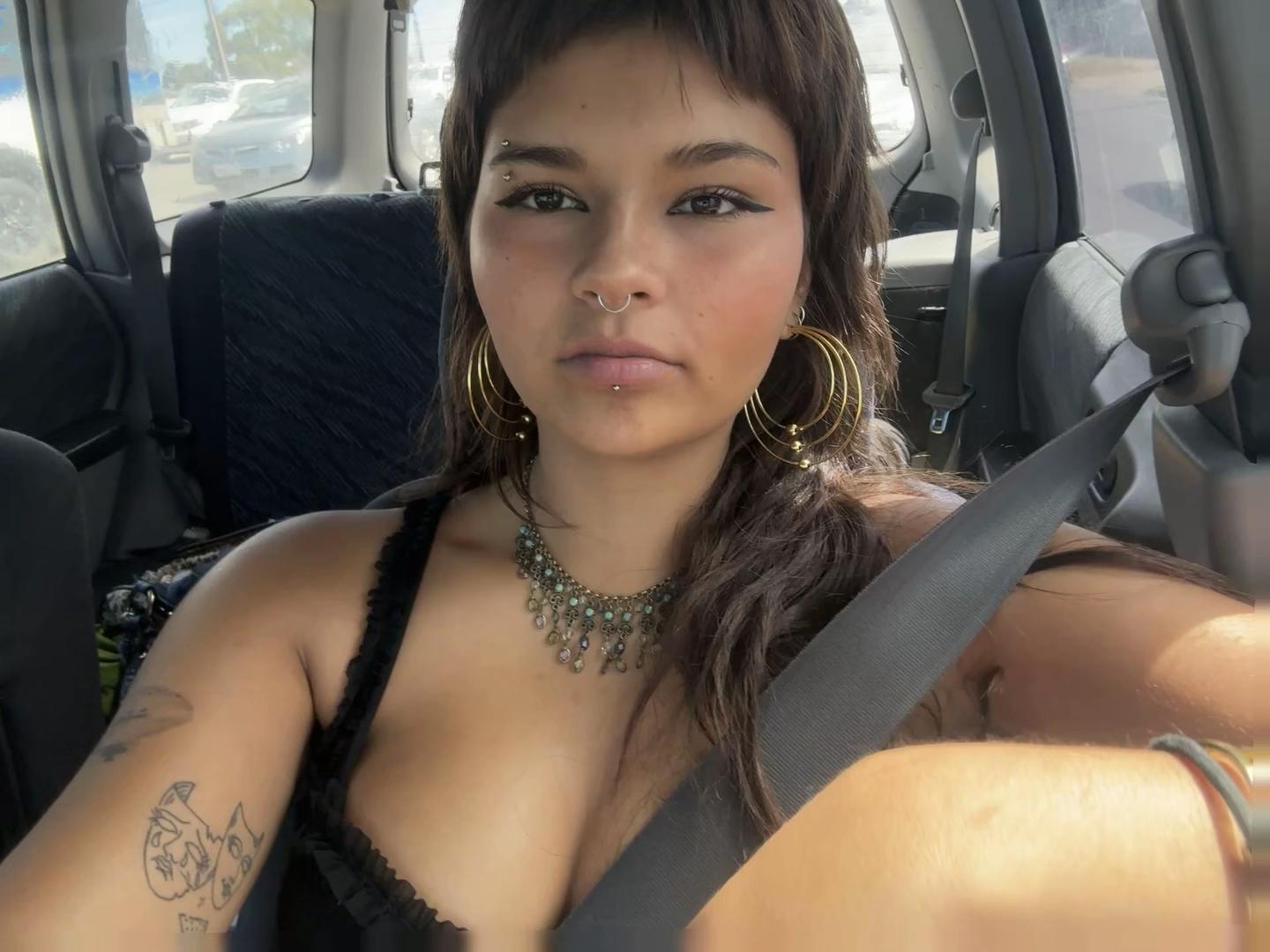 @Naya ꒰⑅ᵕ༚ᵕ꒱˖♡