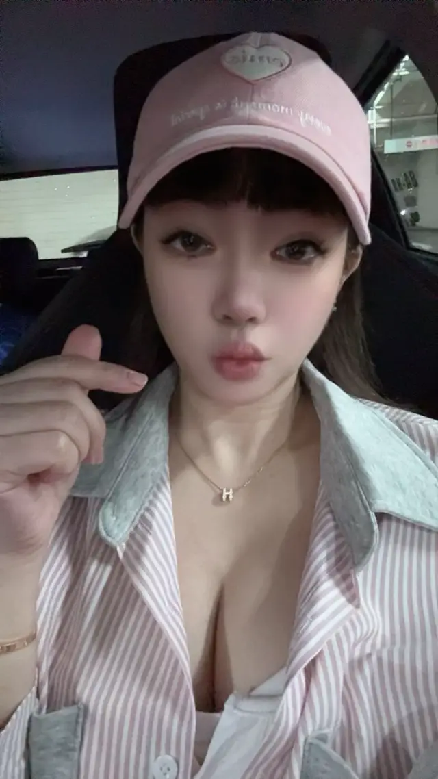 @我是凱莉兒👻Kelly是我