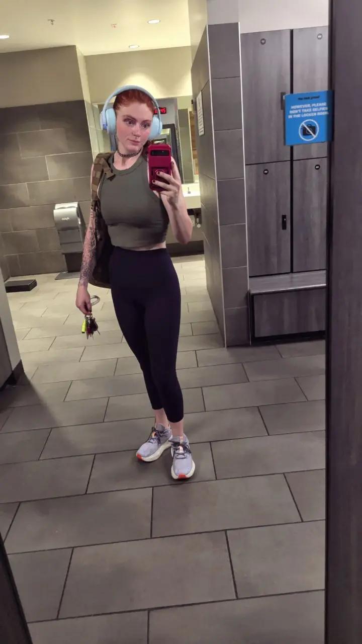 @Blood_Lust_Princess