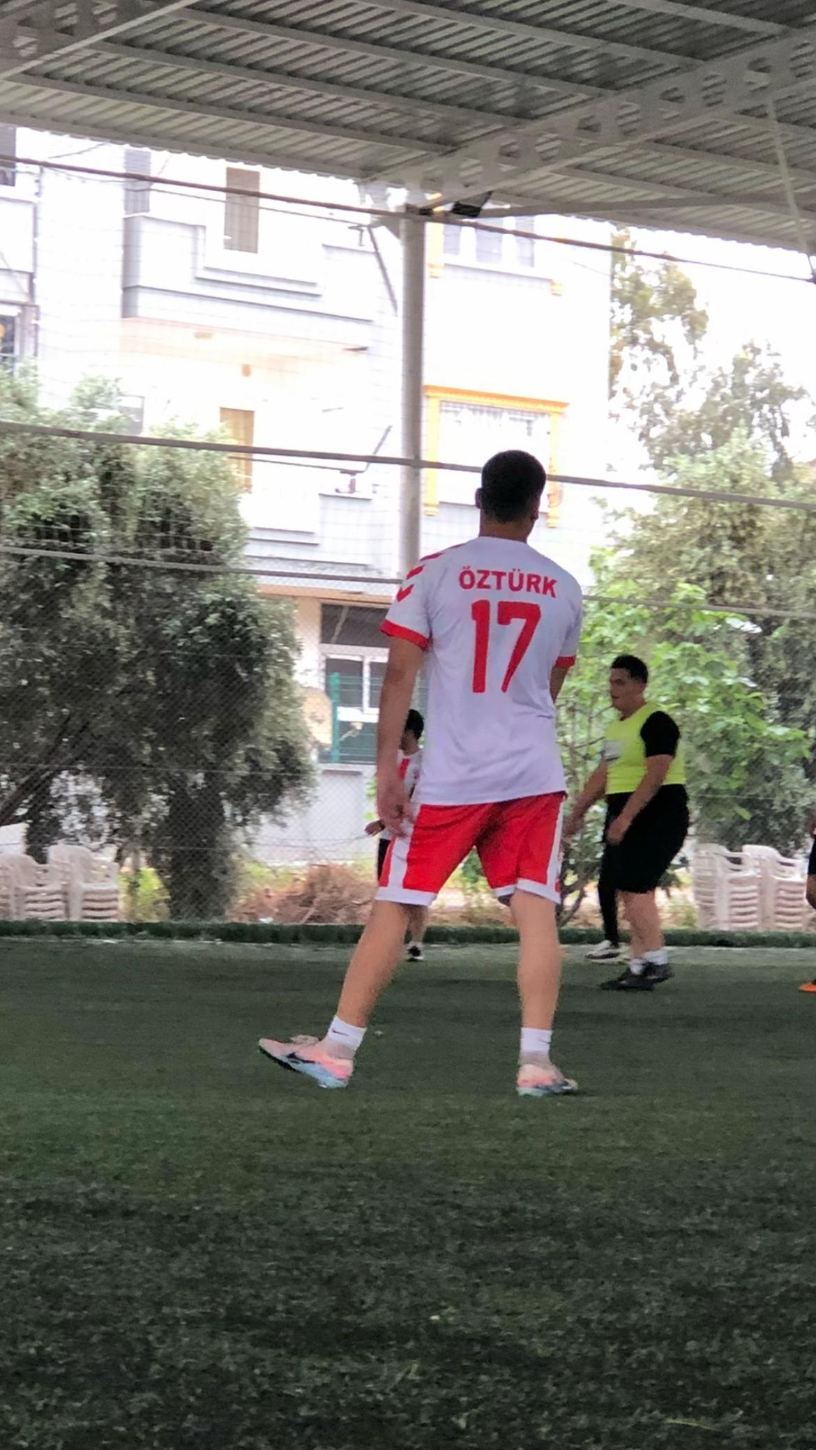 @Batuhan &Ouml;zt&uuml;rk