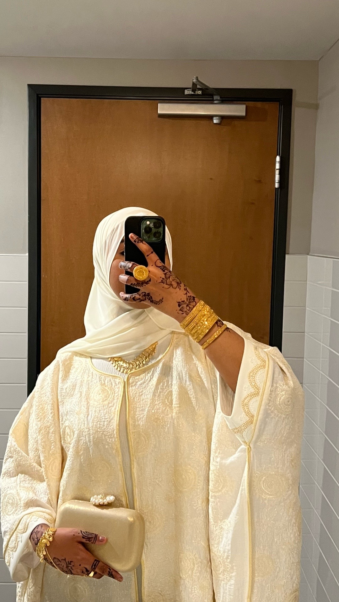 @livingthrumaya