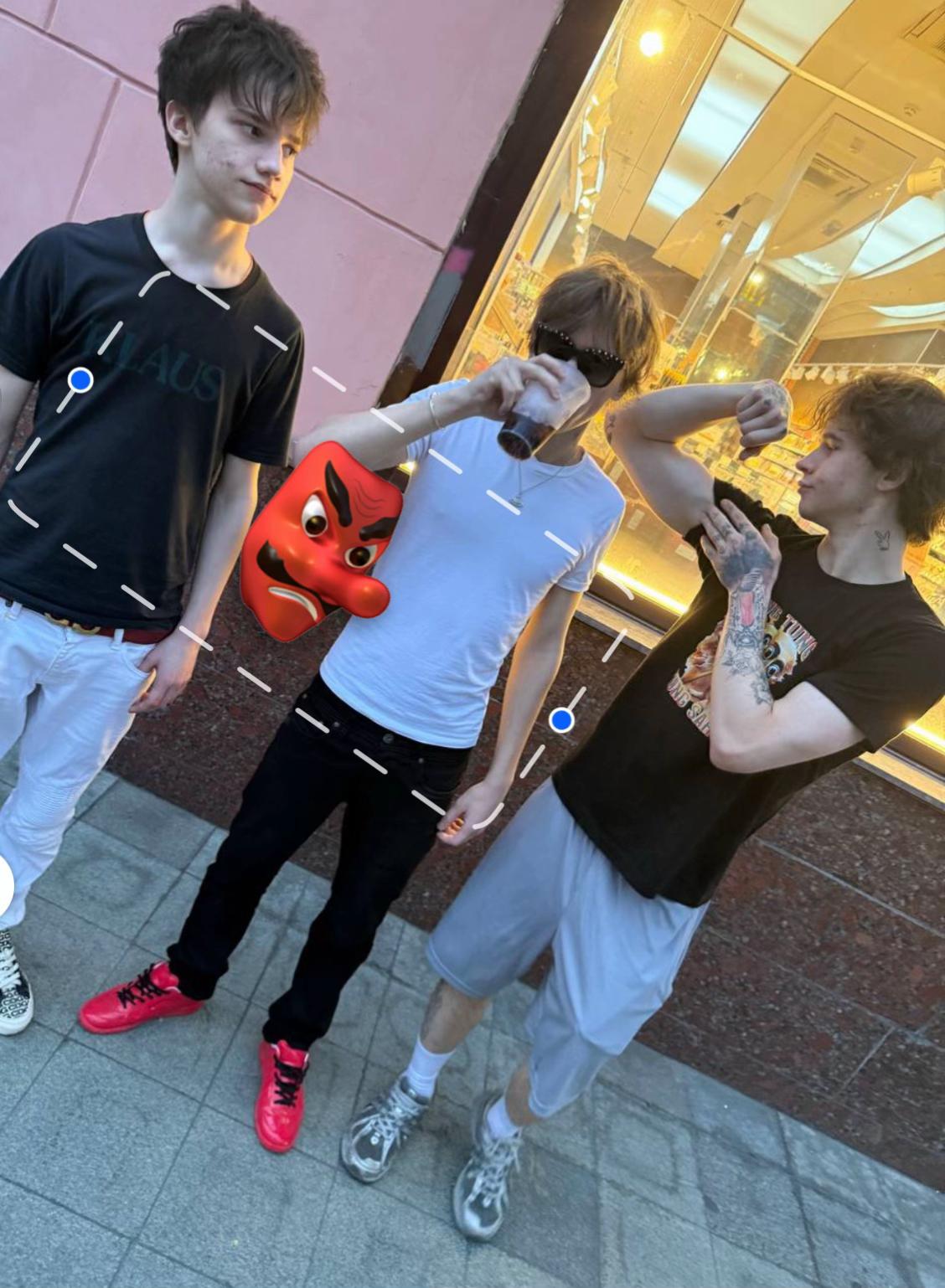 @🦹