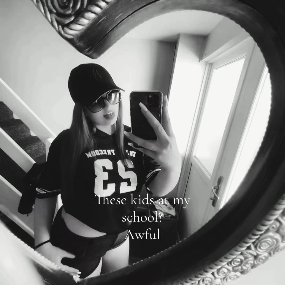 @𝒮𝒸𝒶𝓇~𝓂𝒶𝓇𝒾ℯ 💋