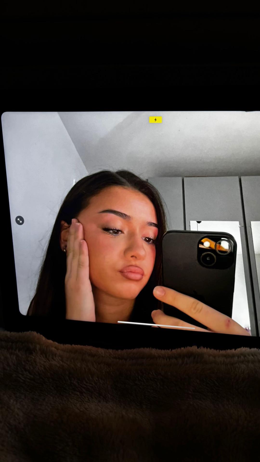 @LEÏ