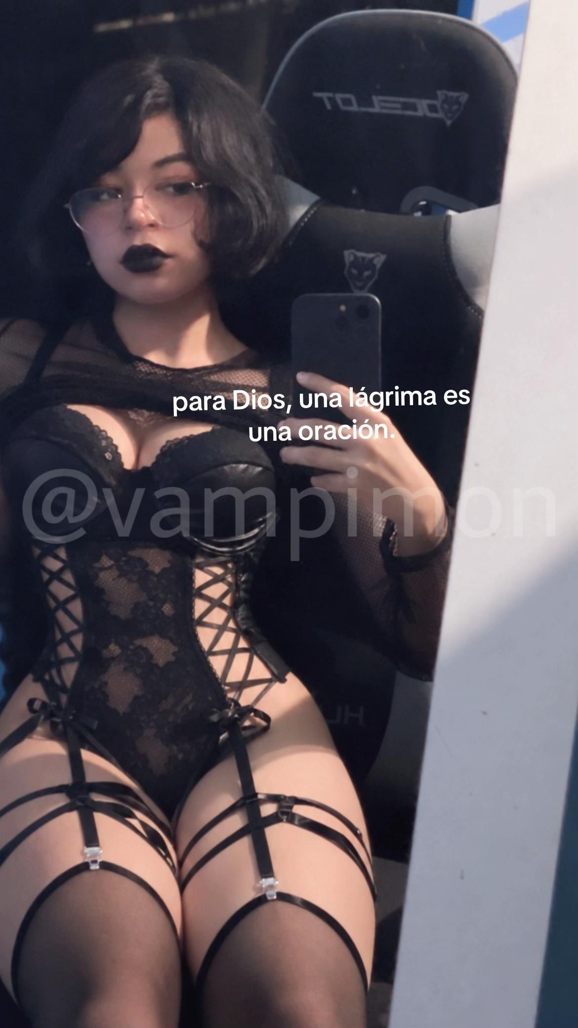 @vampiiiraaamon