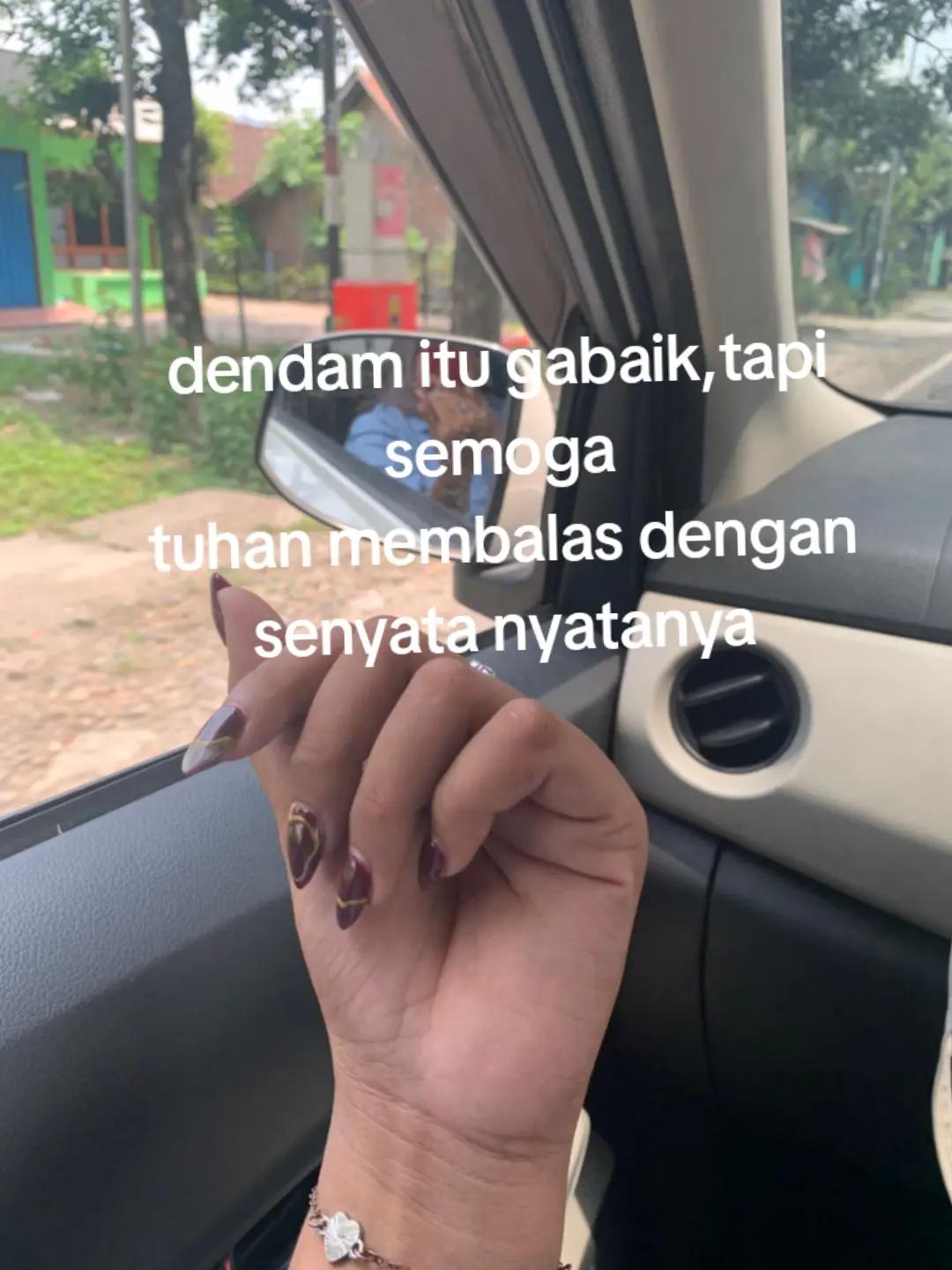 @Putri_Tunggal1.Co