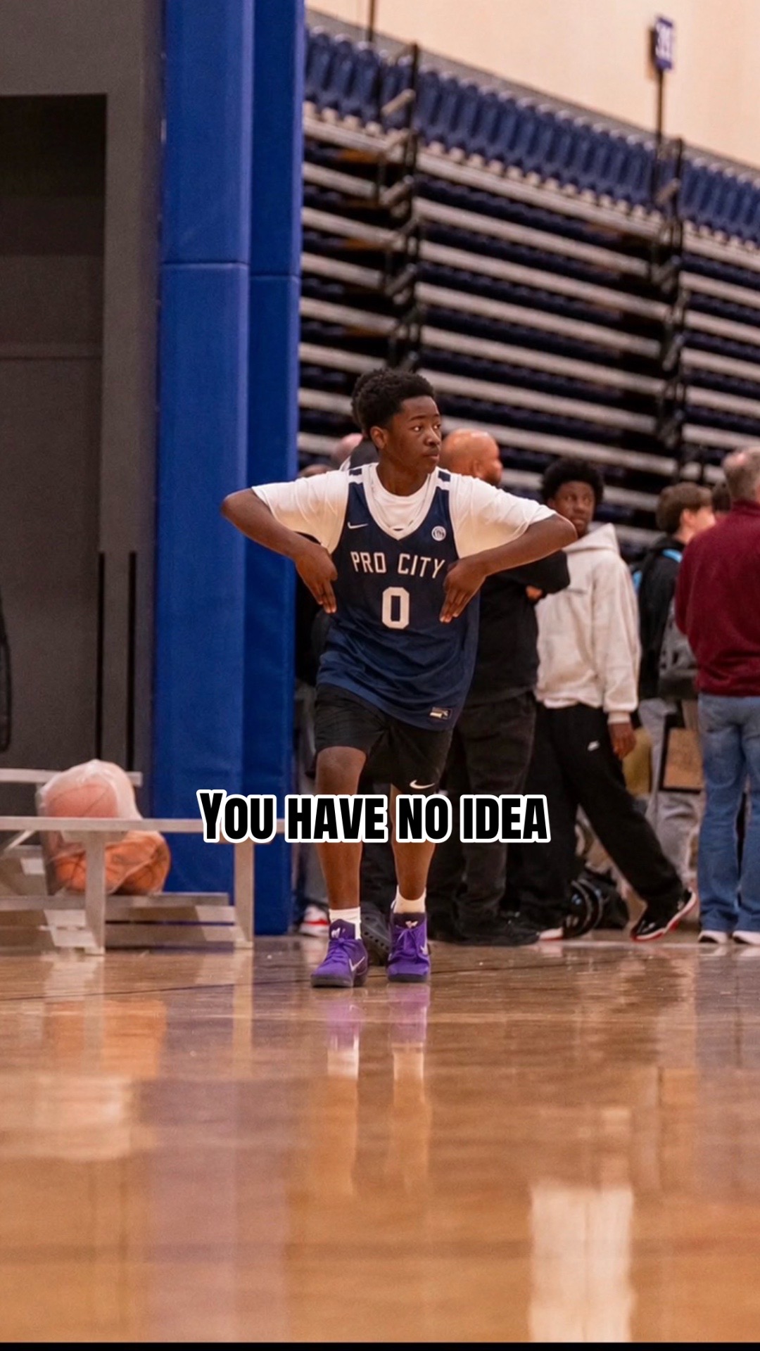 @⛹🏽♂️