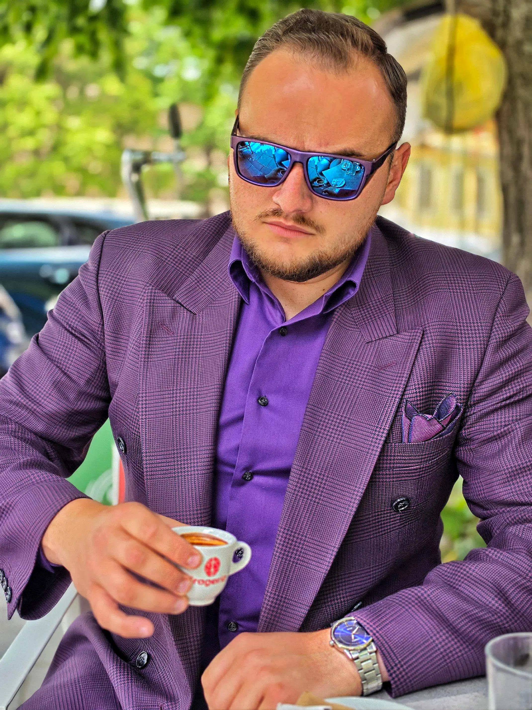 @Andrej Lozano