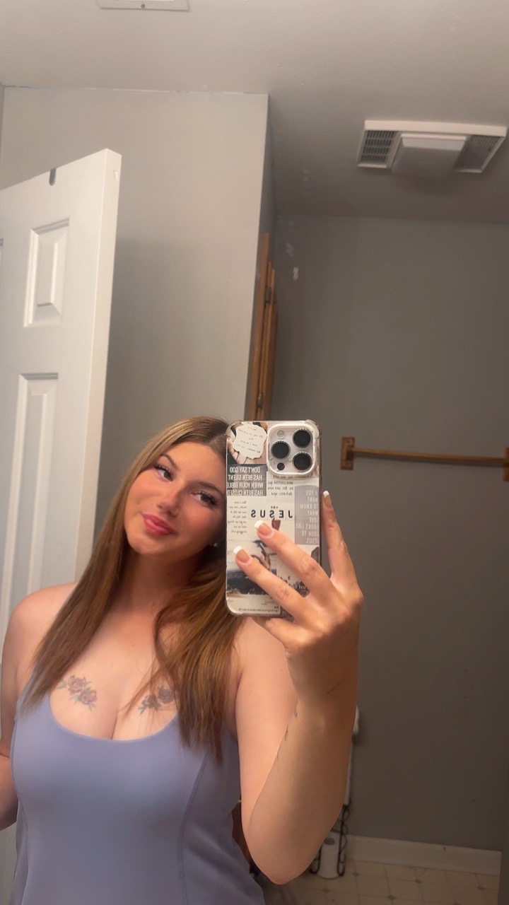 @Gabby🦆🖤‼️..