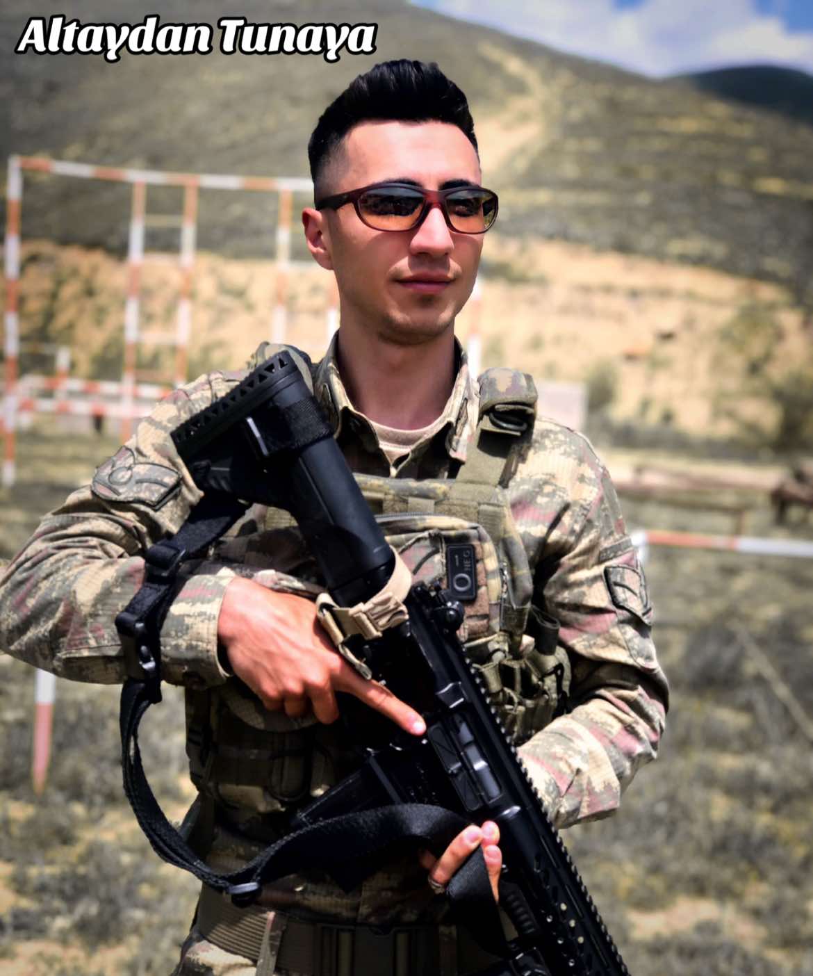 @𝘼𝙔𝘿𝙄𝙉 𝙆𝙄𝙍𝙈𝙄𝙕𝙄 🇹🇷