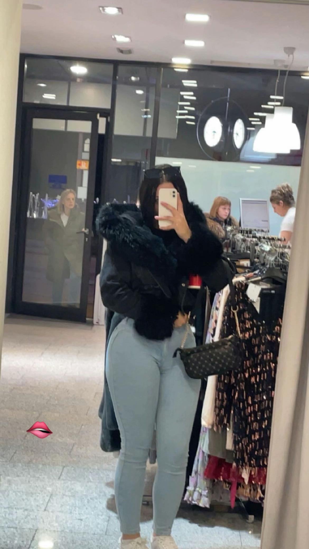@𝒜𝓃𝓉𝑒𝒶