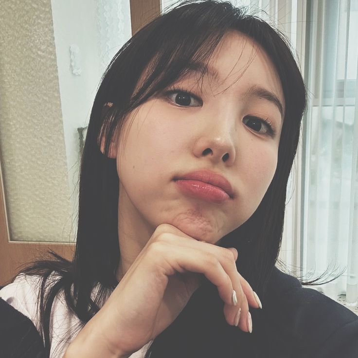 @𐔌 ❥ ˖ ࣪ 나연 ☹️💞