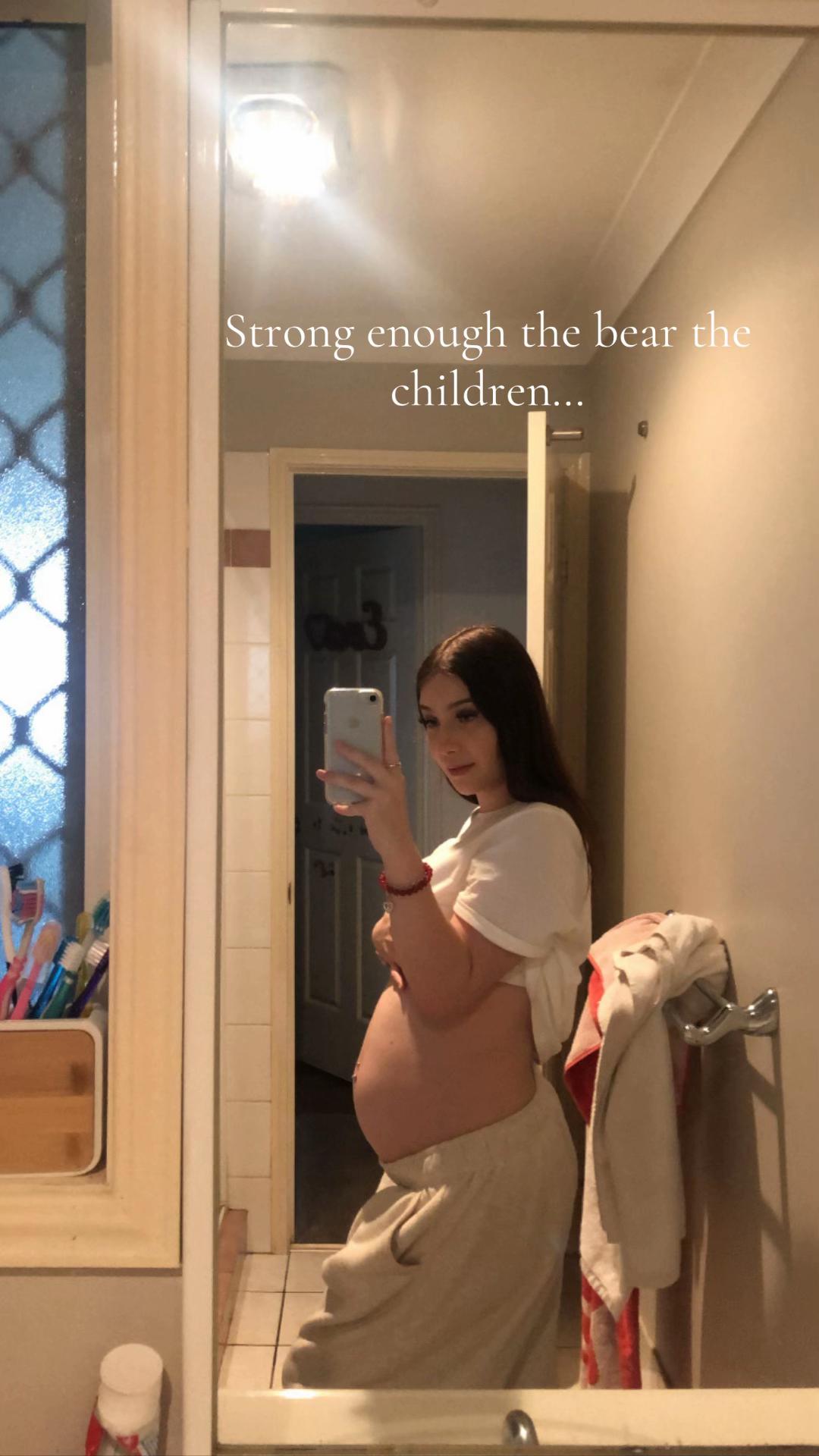@𝓚𝔂𝓵𝓪💋