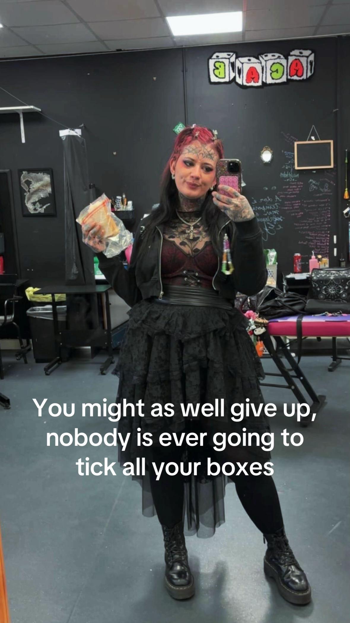 @janasparksxx