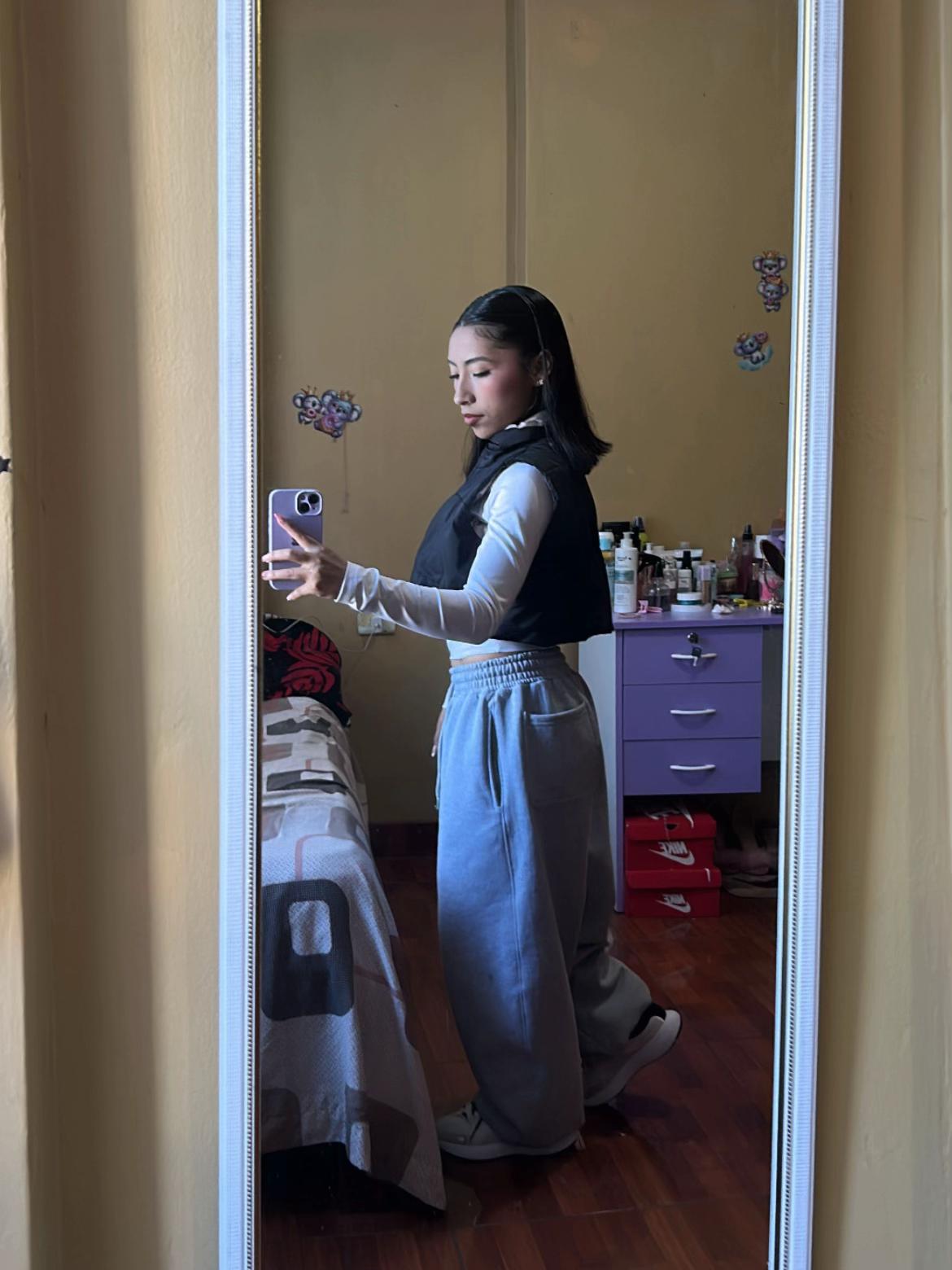 @𝓨𝓸𝓶𝓲𝓻𝓪 𝓛𝓪𝓻𝓪💕