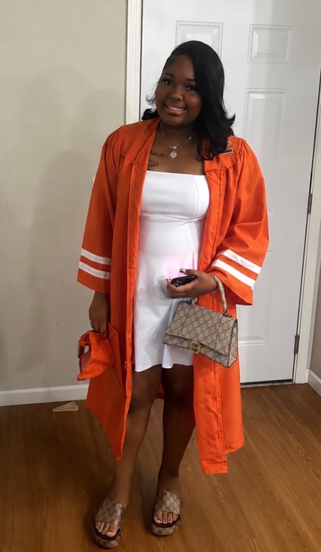 @🎂5/26😈MzTrina_sneakerhead