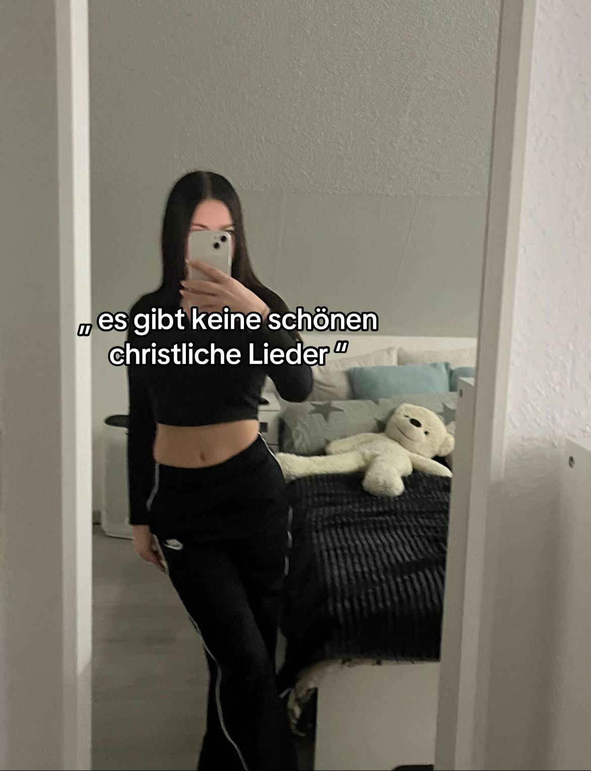 @Gina777