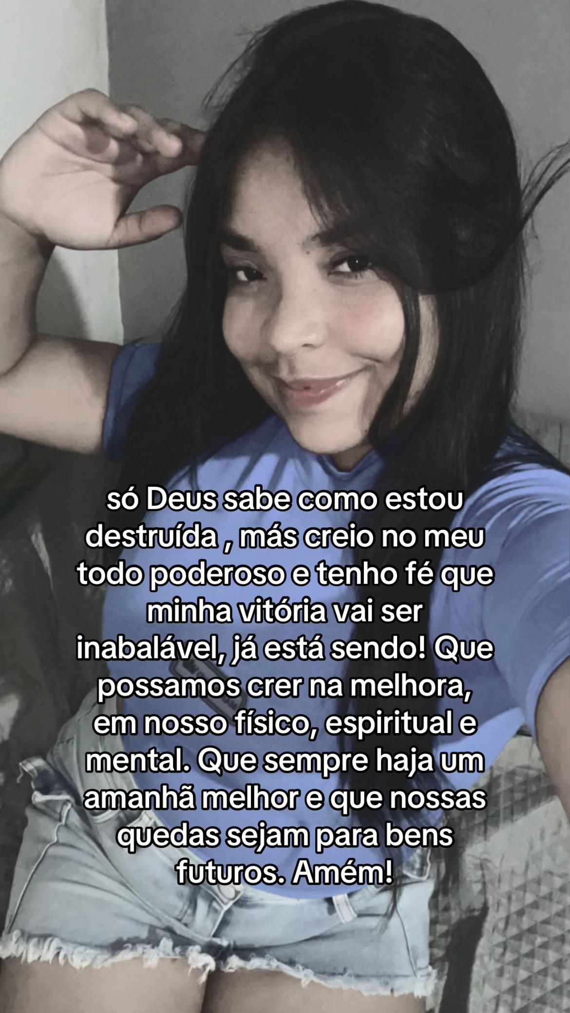 @Juliasilvaa$