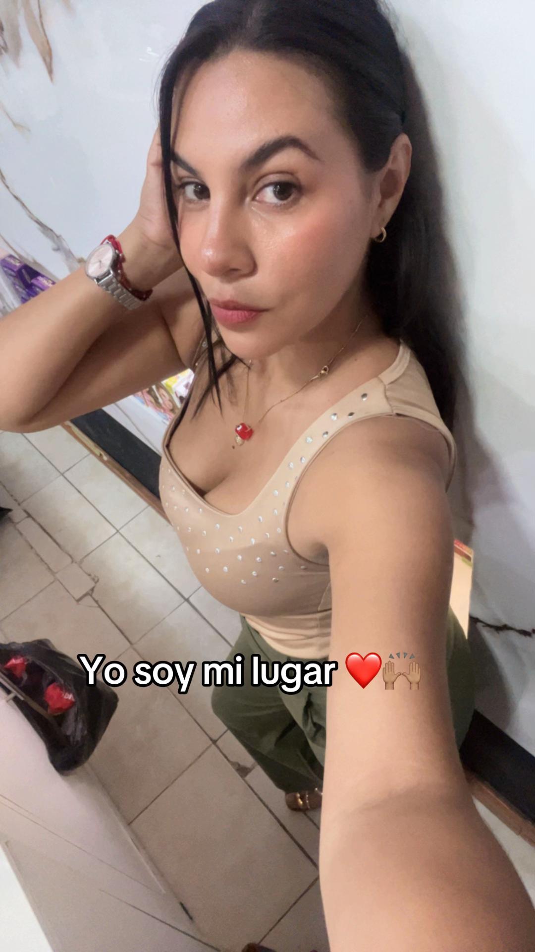 @karlagl1305