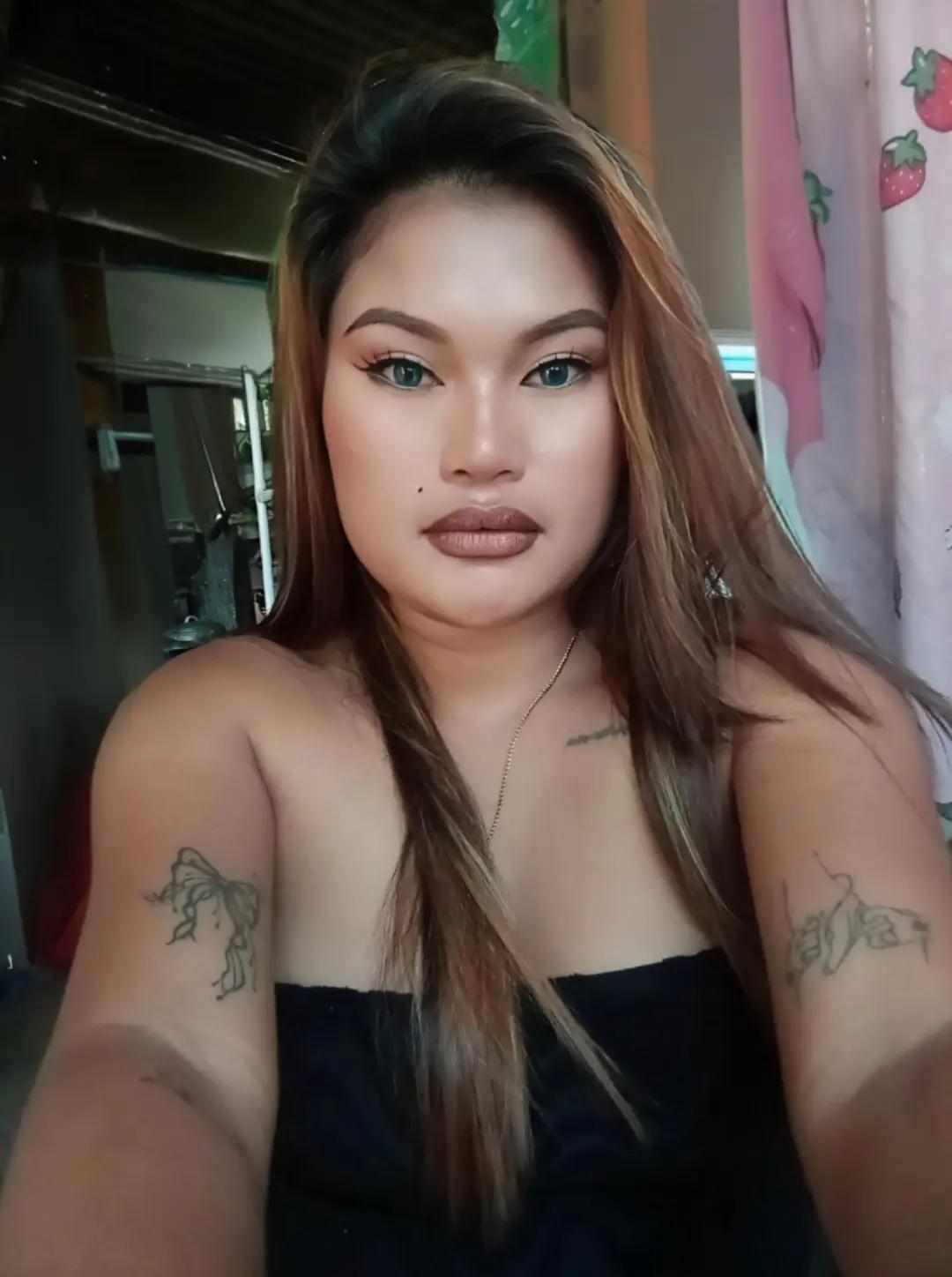 @🦋