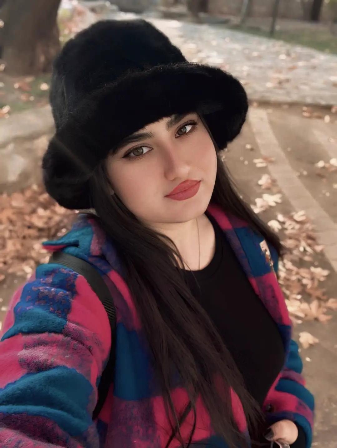 @ګلابو 👀
